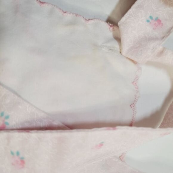 Vintage 90s Mayfair Pastel Pink Tulip Embroidery Baby Romper and Bonnet - Picture 6 of 13